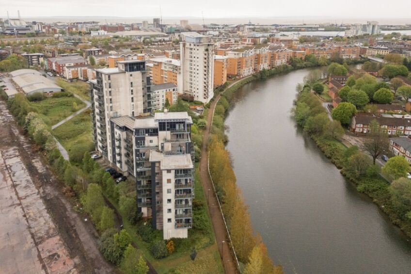 Overstone Court, Cardiff CF10. For sale with Clarke & Partners estate agent.